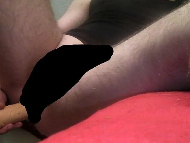 Monster-Vibrator massiert den Arsch!