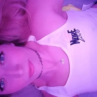 Profilbild von ElleBLove333