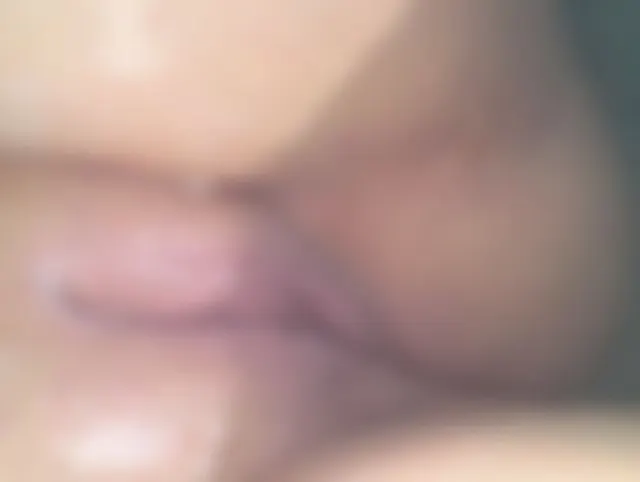 Ich habe Spaß mit meinem Dildo unter der Dusche