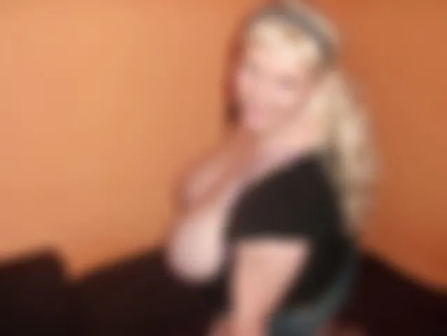 binden mega Titten