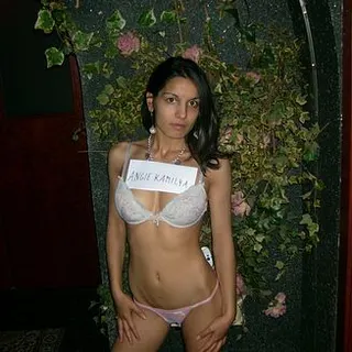 Profilbild von AngieKamilya