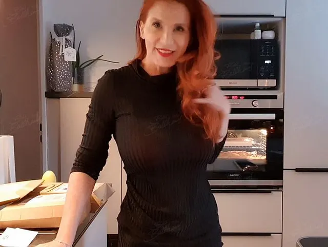 Livestream Ticket Show mit Fans zum Kuchen backen verabredet