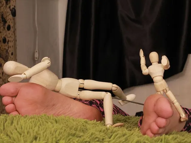 Stopmotion: meine Sklaven kitzeln mich (kein Ton)