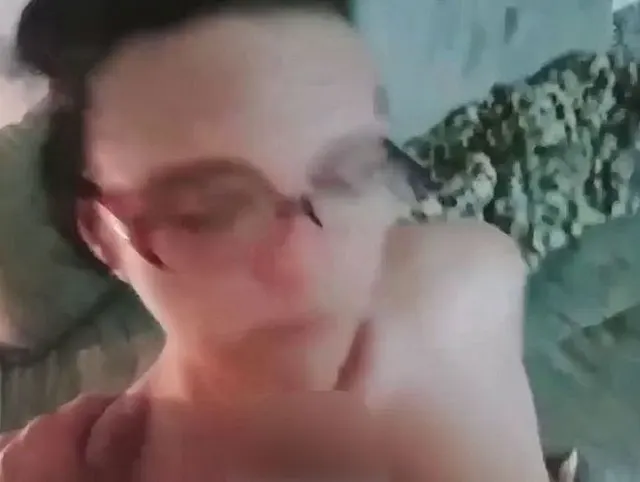 ?24 cm geschluckt und Hardcore Deepthroat geblasen?