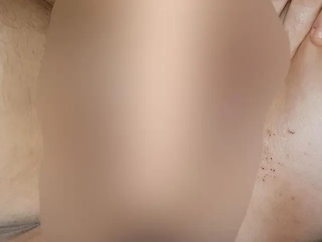 So einen Dicken Dildo der ist Geil besonders wenn er schön Tief rein geht