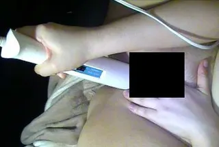Hitachi Wand IN in die Fotze gesteckt