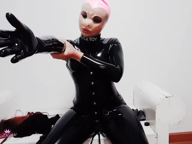 Gummipuppe Transformationen Ep. 2
