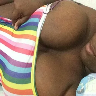 Profilbild von Debbie Ebony