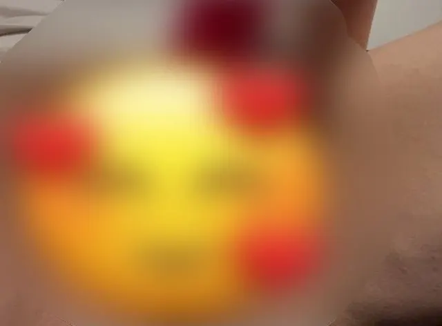 Mega-Orgasmus durch Dildovibrator und