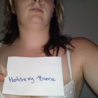 Profilbild von HotSexy-Biene