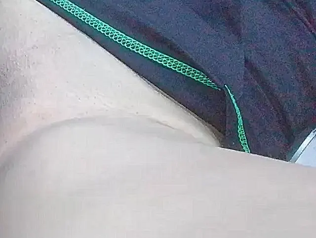 Ich fingere meine Pussy bis zum Höhepunkt! (Teil 2)