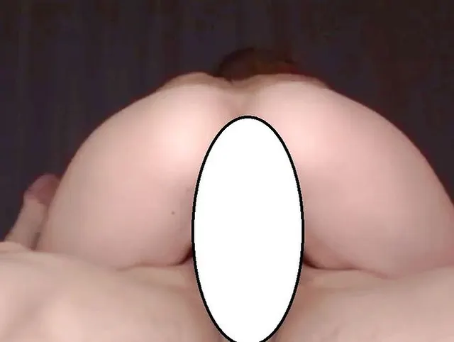 Großen Schwanz fickt die schöne Muschi  und cums cum inside