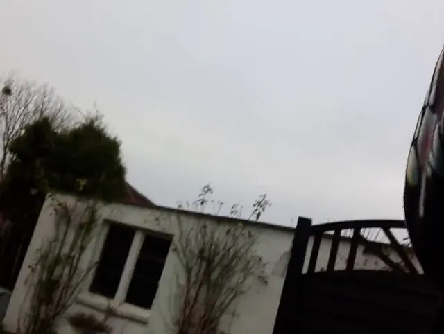 Outdoor Pissen !!!!!