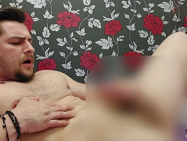 Cumshot nach 4 Tagen große Ladung über meinen Körper