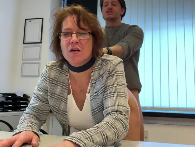 Sexsüchtige Chefin... so macht arbeiten endlich Spaß