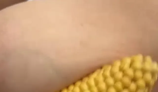 Dicker Kolben zwischen meinen Brüsten.. ich hab aber an etwas anderes gedacht