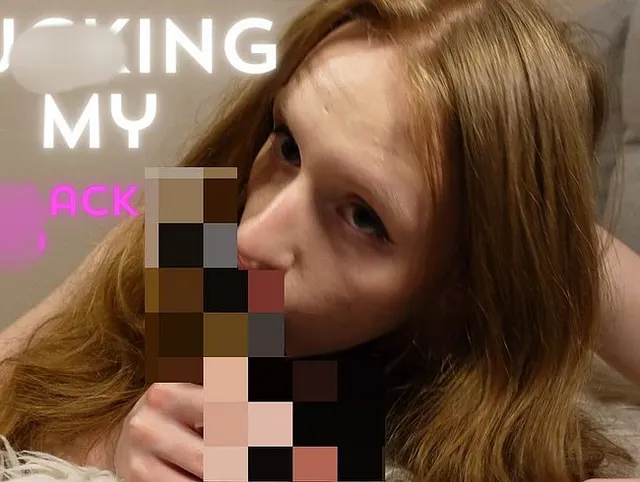 Blowjob an meinem großen schwarzen Dildo