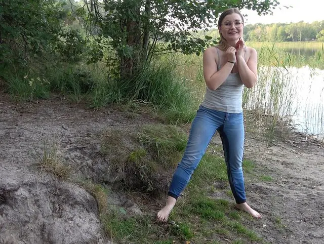 OMG ich hab mir in die Hose gemacht Mein Erstes JeansPiss Video Natursekt