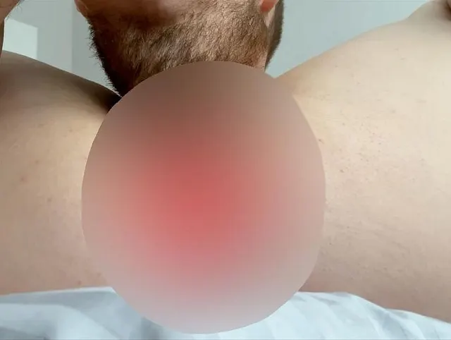 Teen Kitzler lecken bis sie abspritzt | Nahansicht