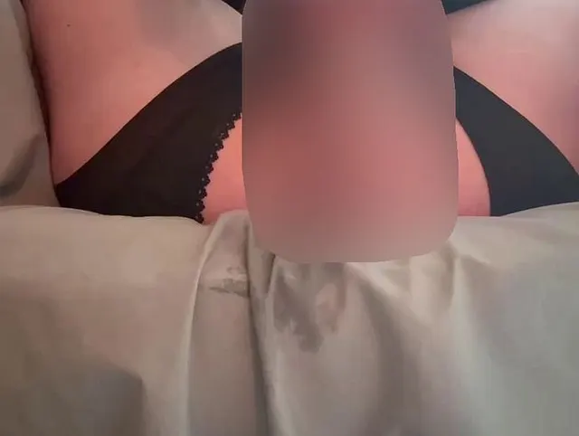 Den fetten Dildo im Arsch