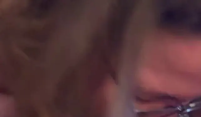 Sie hat mir so richtig geil den Schwanz geblasen