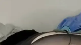 Strumpfhose zerrissen, Doggy Style Dildo Play und geiler Orgasmus