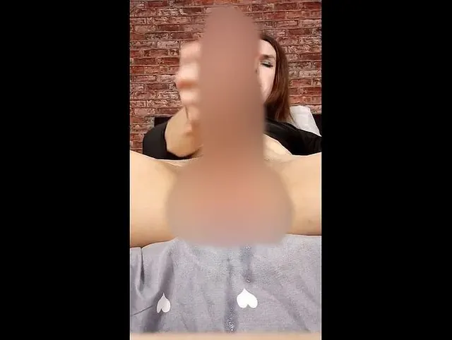 Masturbation und ein großer Cumshot