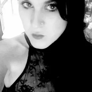 Profilbild von Zara-Wet