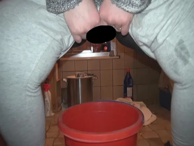Geil gepisst trotz Renovierung PISS GEIL und versaut geiler Piss Ton