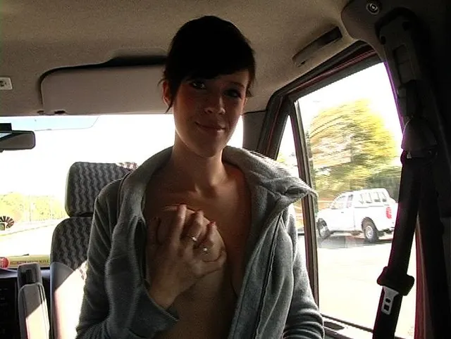 Endlich wieder oben ohne in Frankfurt