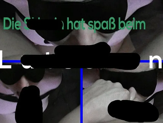 Die Sklavin hat spaß beim Lutschen