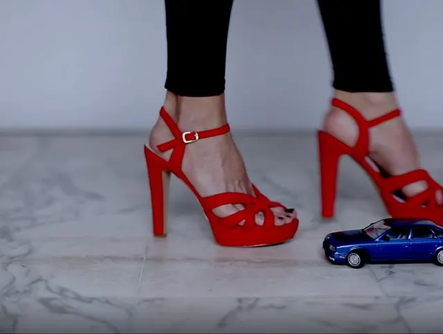 Hot Heels & Cute car