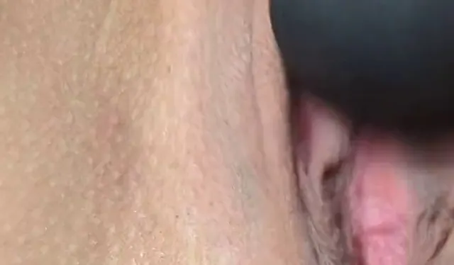 Spaß mit Plug und geilen Orgasmus