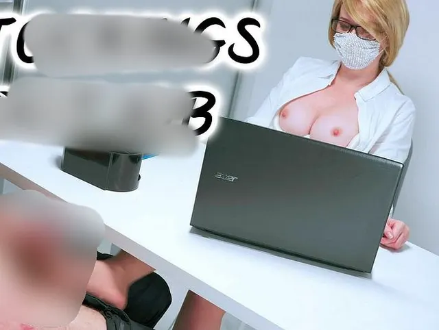 Office Temptation – Strümpfe, Footjob, Masturbation und Creampie-Fantasie