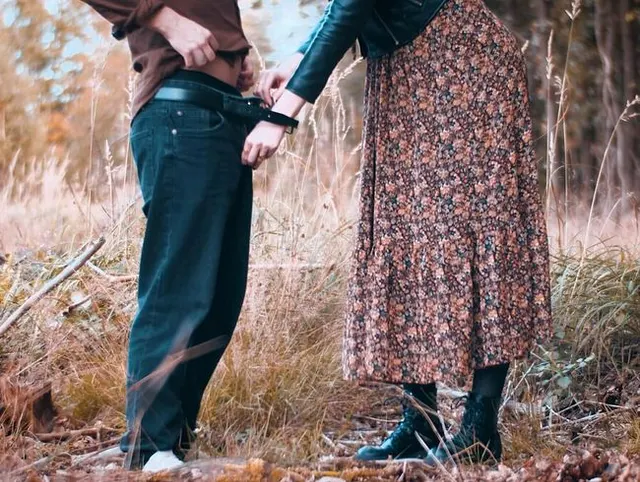 Mein erstes Video mit Ton! Tiefer Blowjob im Wald & riesige Spermaladung im Mund - clothedpleasures