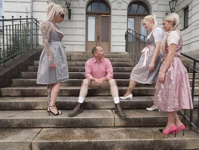 Oktoberfest-Schlampen! 3 Dirndl blasen & ficken bis zum Creampie