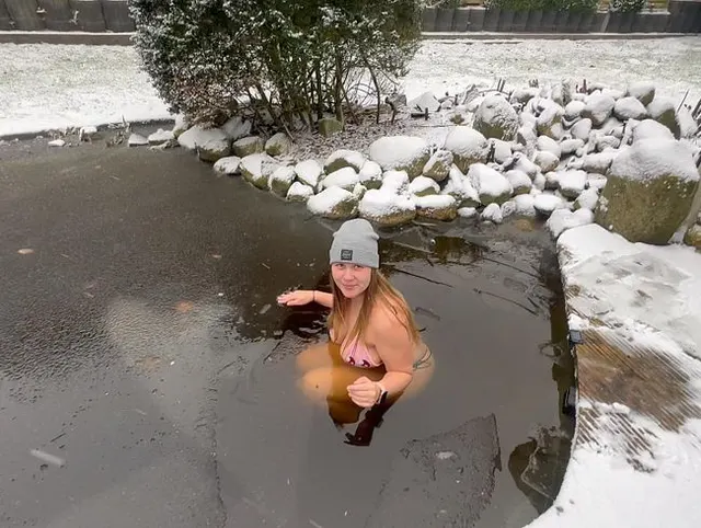Heißer Aufwärm-Fick nach Eisbad!