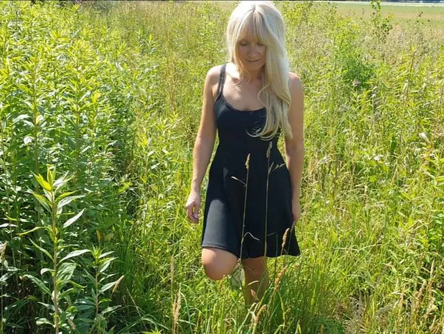 GING DAS ZU WEIT? 100% REALER OUTDOOR FICK! FREMDER SPRITZT MIR IN DIE MUSCHI!! OUTDOOR CREAMPIE!!