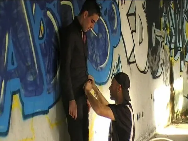 277 fucked my straight friend KEVIN outdoor and fuck my ass