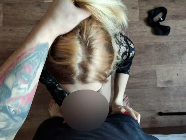 College-Mädchen blasen Schwanz und leidenschaftliches Ficken nach Klasse # 2