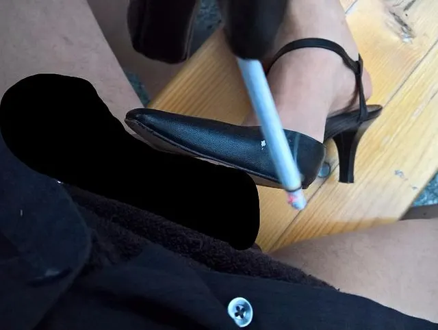 Spitze Pumps Peniskäfig und die Eve