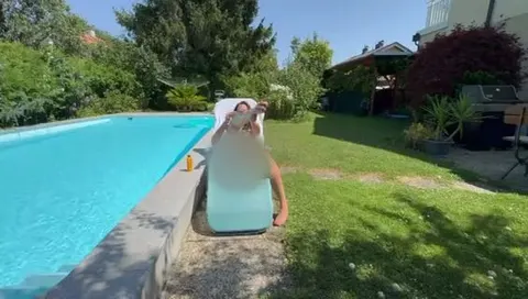 Sommerpflege beim Pool