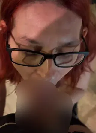 Ich verwöhne genüsslich den geilen Schwanz