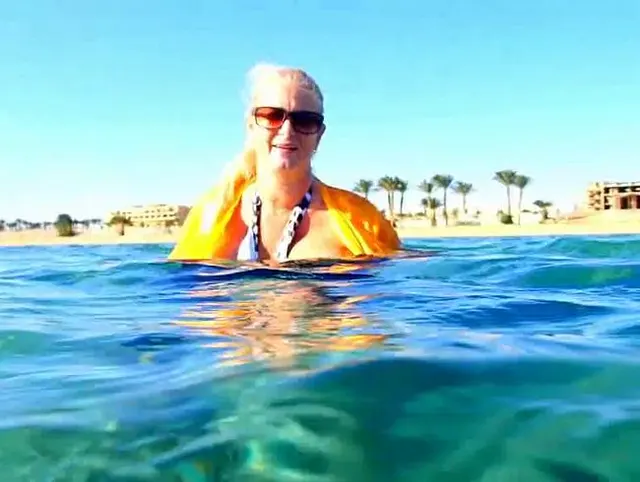 Jeans im meer