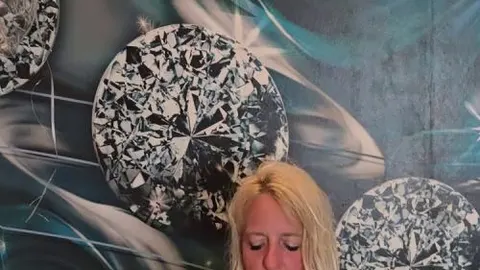 Er fickt mich spritz mir auf pussy