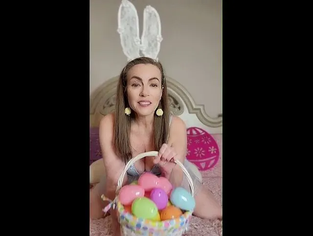 Das freche Häschen Nikki wünscht euch ein frohes Osterfest!