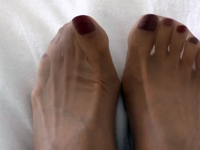 Safte mir meine Füße ein Abspritzsau, POV, JOI, Lady Victoria