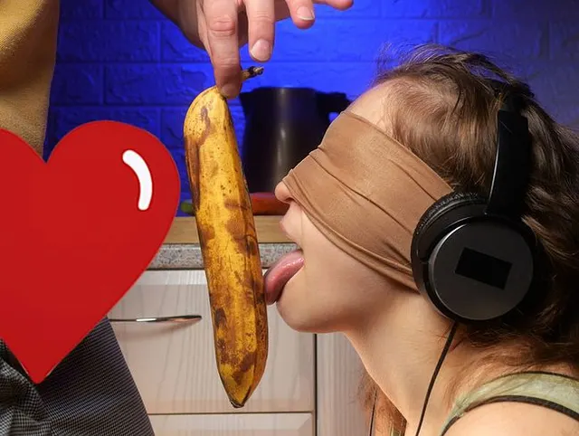 466 OH NEIN. MEIN STIEFBRUDER HAT MICH ANGELEGT! ICH HABE SEINEN SCHWANZ GESCHMECKT.