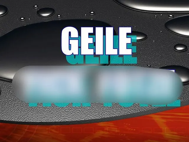 GEILE FICK FOTZE.. wird hart gefingert und das sehr tief..