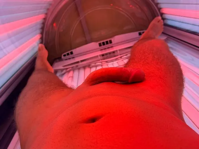? Allein im Solarium